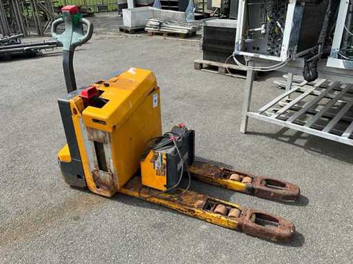 Jungheinrich Electric pallet truck for spare parts