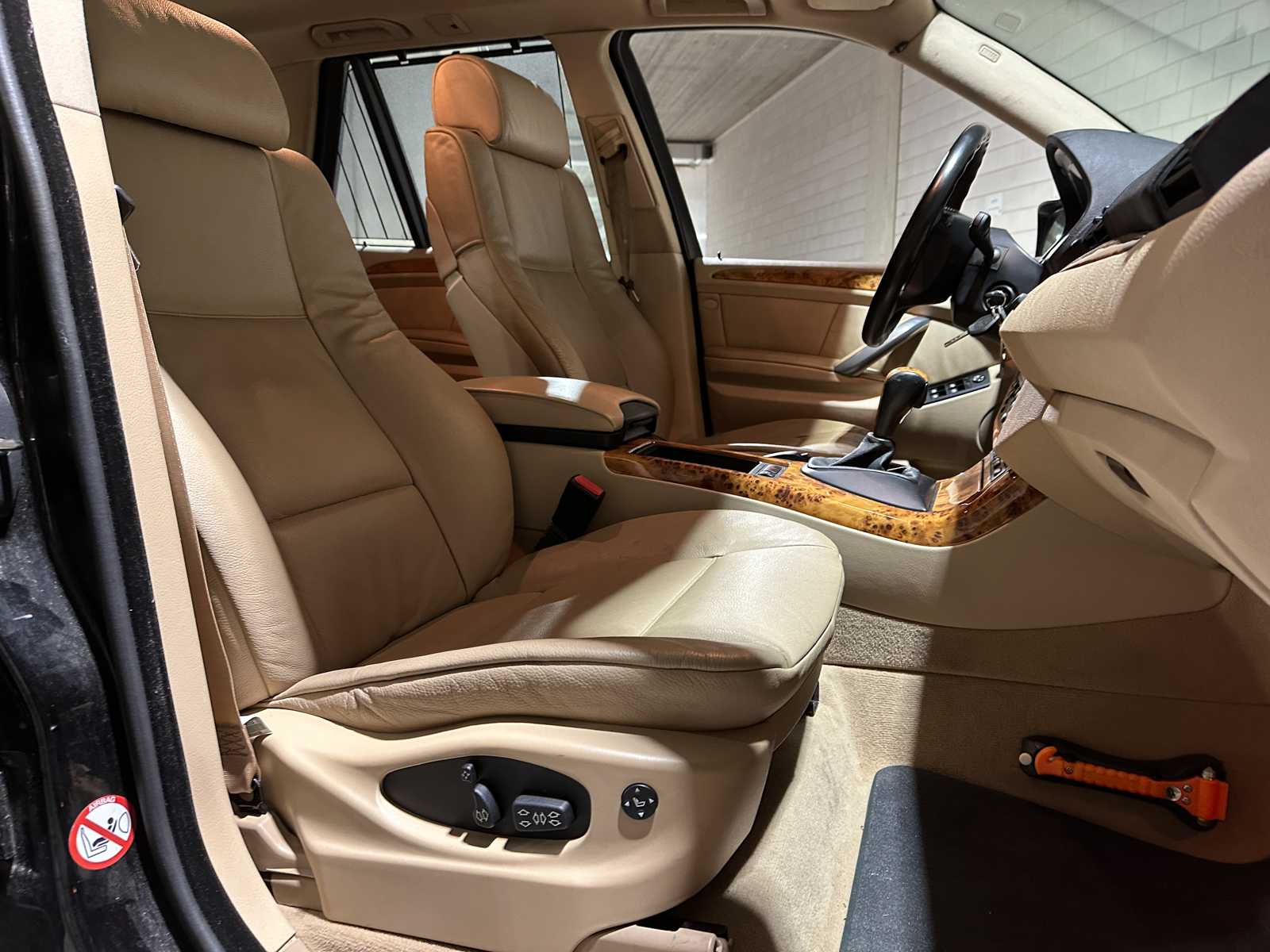 BMW X5 3.0i High Executive 231PK 2004, 71-RS-KR