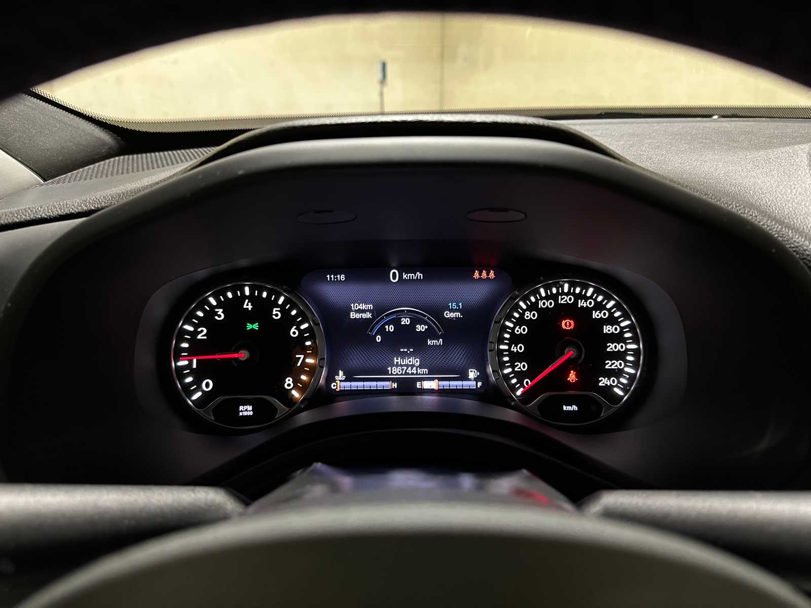 Jeep Renegade 1.4 MultiAir Night Eagle II 140pk 2018, TN-460-L