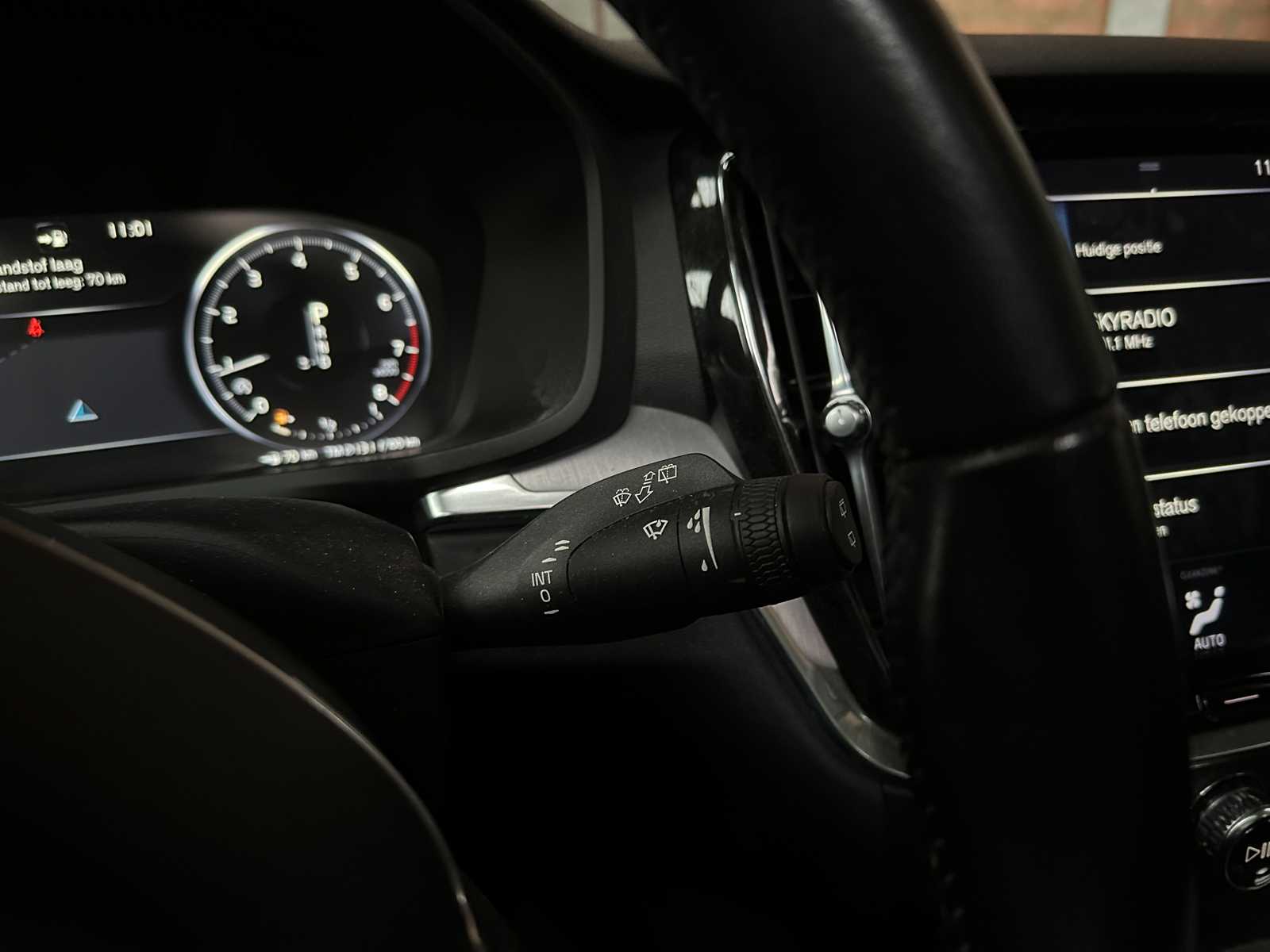 Volvo V60 2.0 T4 Moment.Pro 188pk 2019, ZP-740-L