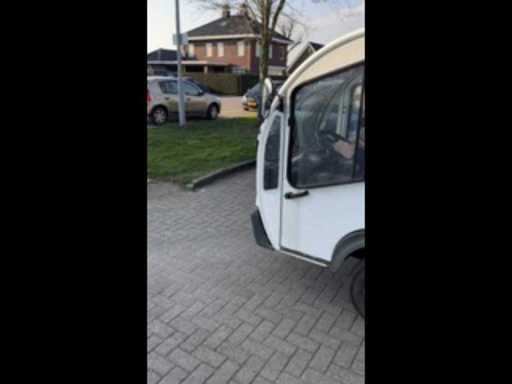 7265ac03-e9de-47a8-8b23-40c8bc4a5227.mp4