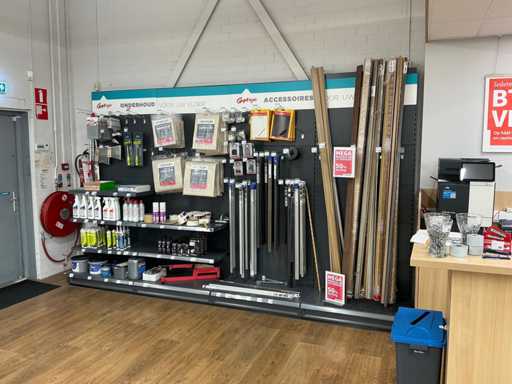 Diverse ijzeren winkelstelling