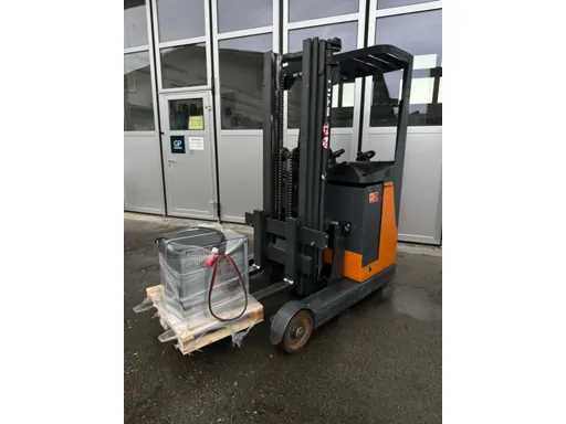 Still - FM 14 - 2004 - Reach truck