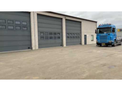 edcdb440-2ae1-468a-b424-38ad3c2b9cdf.mp4