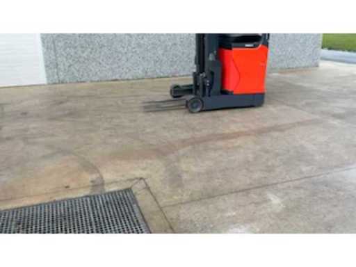 93b2d7e5-471c-43fc-af1c-a8c2502b688c.mp4