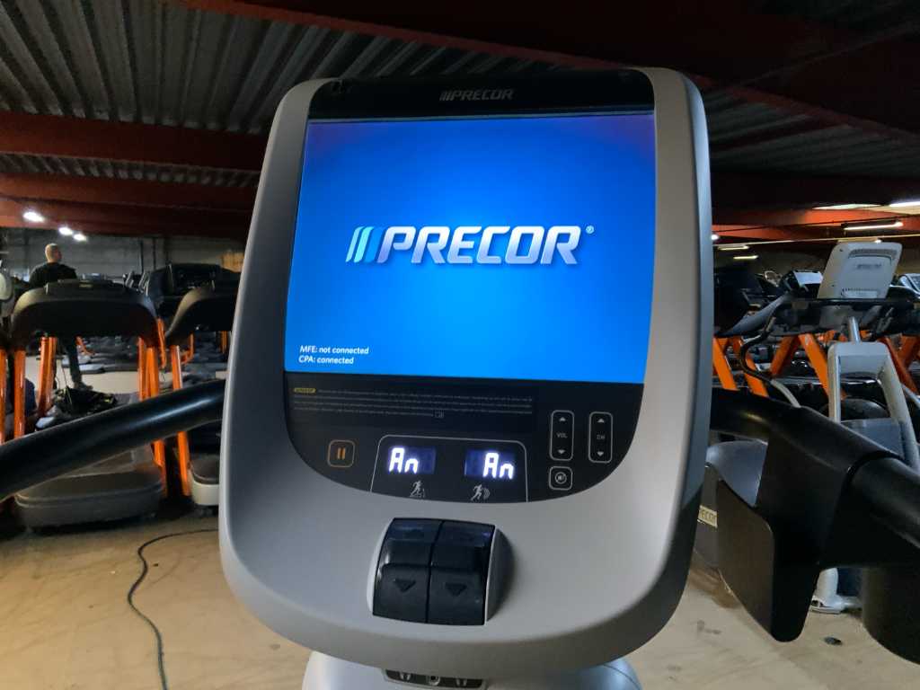 V lo elliptique Precor 885 P80 Crossramp Troostwijk Auctions