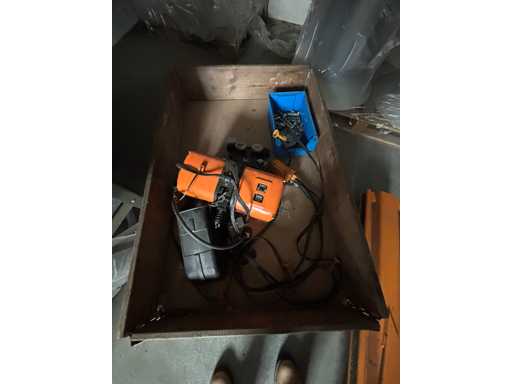 ABUS wall-mounted jib crane