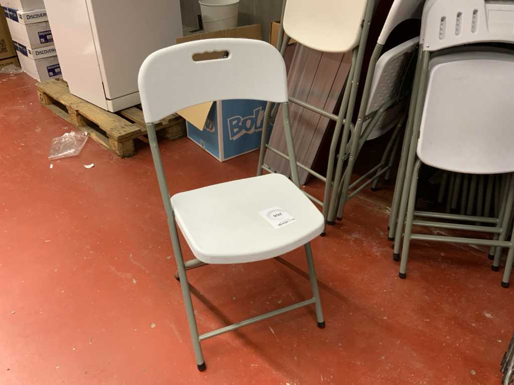 folding chairs (22x)