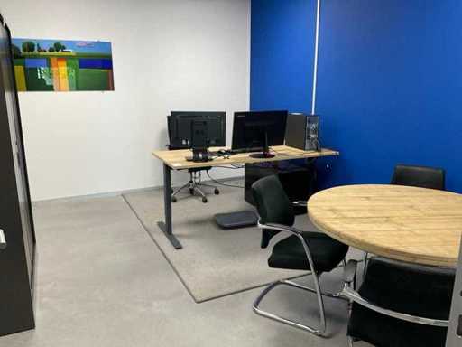 Girsbergen Office contents