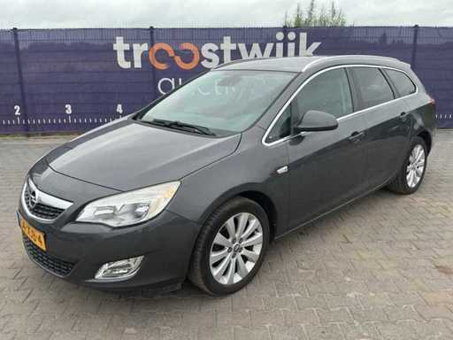 2012 - Opel - Astra Sports Tourer - 1.4 Turbo Cosmo - Car