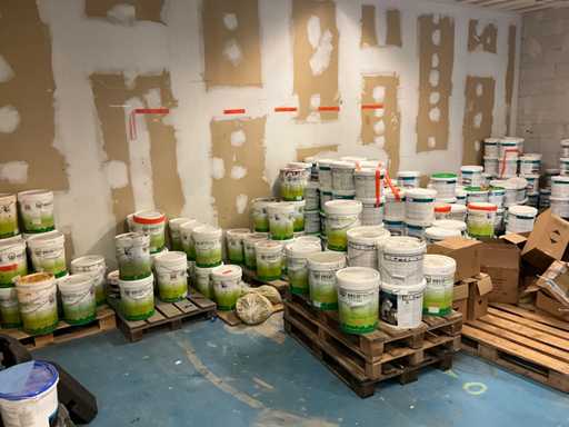 Diverse pleister en kurksprays