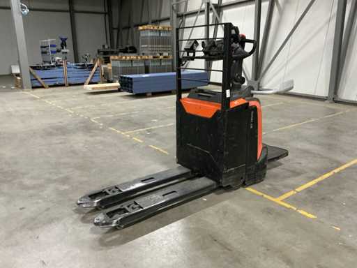 Camion à palette électrique Toyota LPE200 Platform 2023