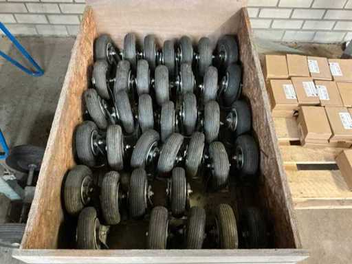 Cassa con 37 ruote fisse