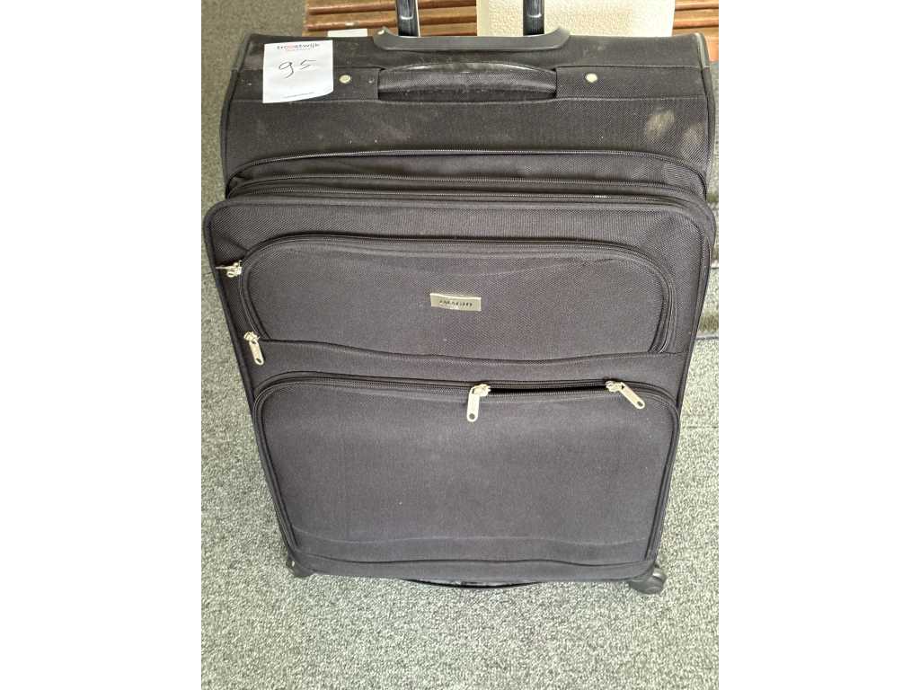 Travel suitcase large