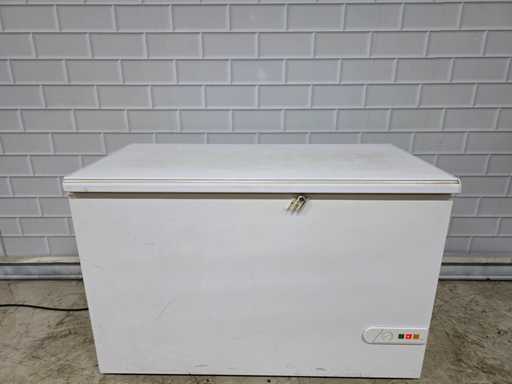 Atlas - Congelator cufăr