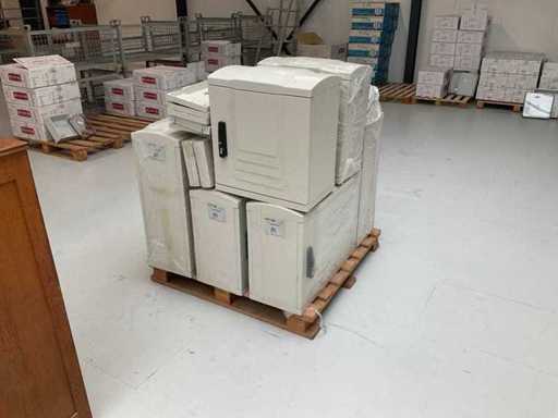 Diverse Uriarte industriële behuizingen (7x)