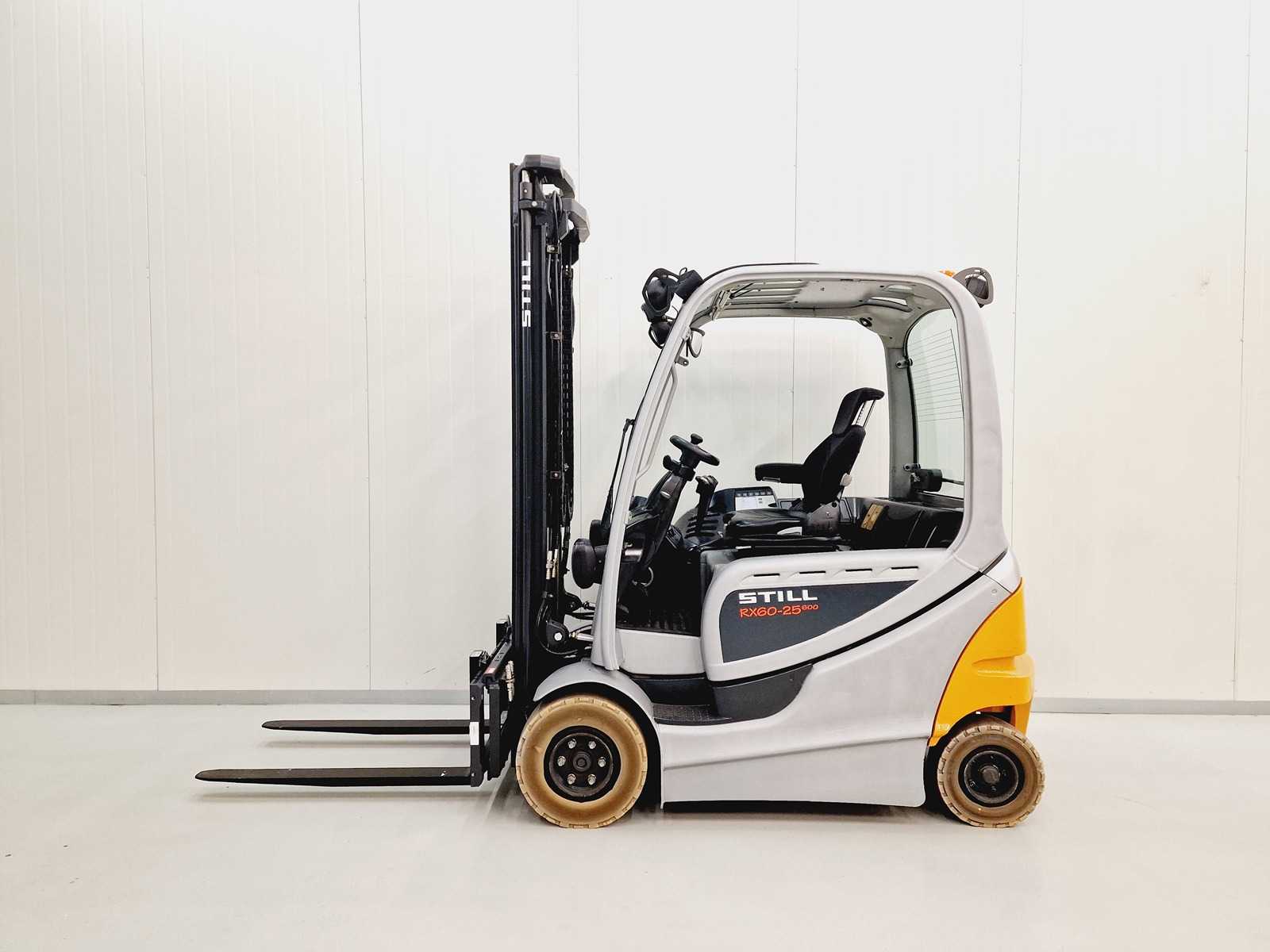 Still – RX60-25 – Forklift – New Side-shift and Forks – 4th Function