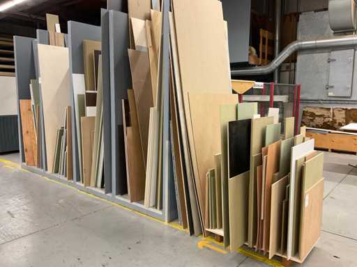 Lote de material laminado