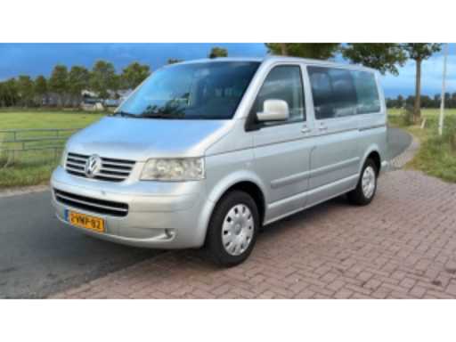 bd1d998b-bc20-47b3-a94d-3969fc1a28d4.mp4