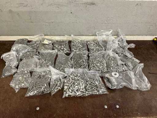 Charge verschiedener Edelstahlbefestigungsgeräte