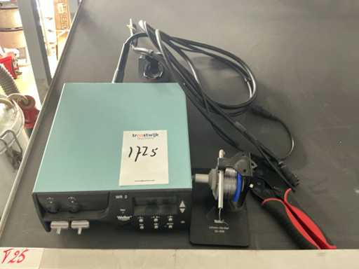 Weller WR2 Soldering Station