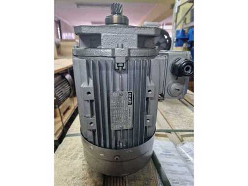 WATT DRIVE  Gearmotor with input gear