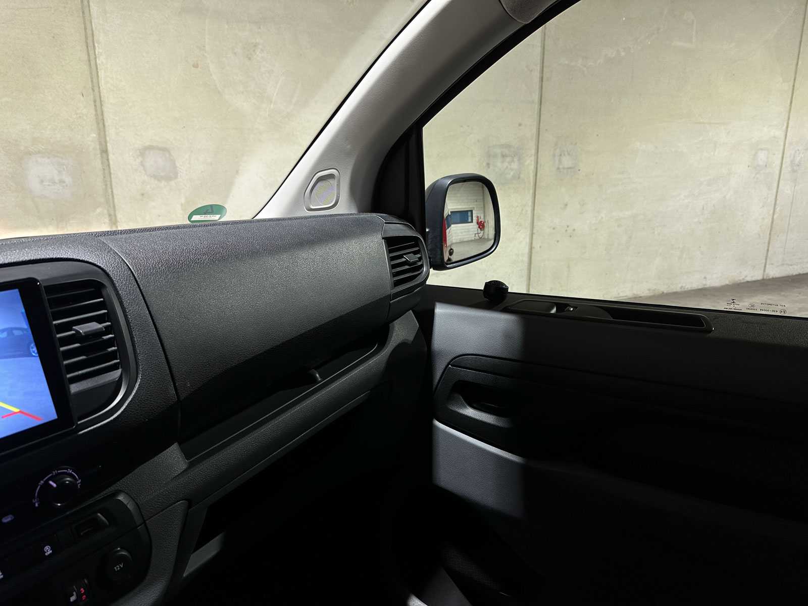 Peugeot Expert 231L 2.0 BlueHDI 120 Premium 122pk 2017 Bedrijfswagen, VRX-99-N