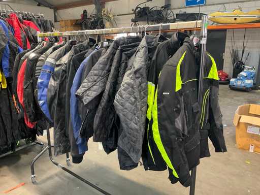 Büse, MQP, Motorradjacken (23x)