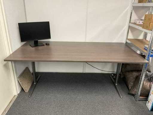 Ahrend Bureautafel