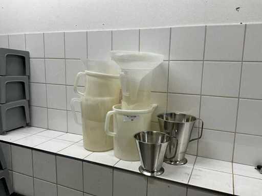 Measuring cups (6x)