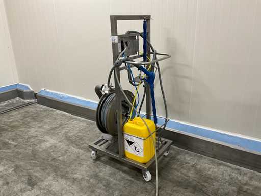 Ecolab mobile cleaning station