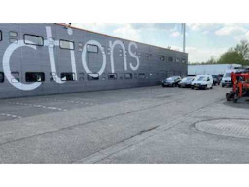 ea1cb9a5-bfcc-41aa-b096-5b1c843ed6ed.mp4