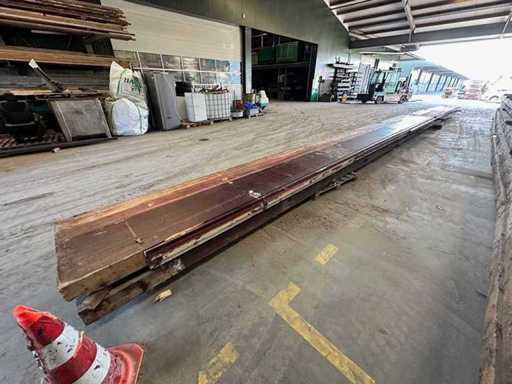 Wooden trusses nr 23 14x82x1650cm (2x)