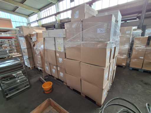   2 pallets of cups and round lids