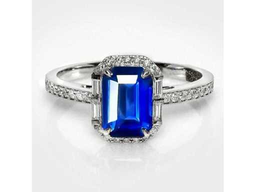 Luxury Ring Natural Intense Deep Blue Sapphire 1,95 Karat