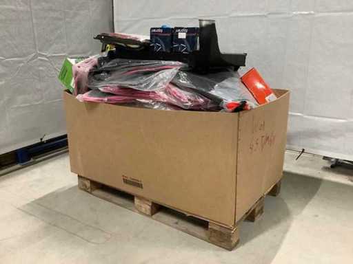 Paleta różnych części samochodowych