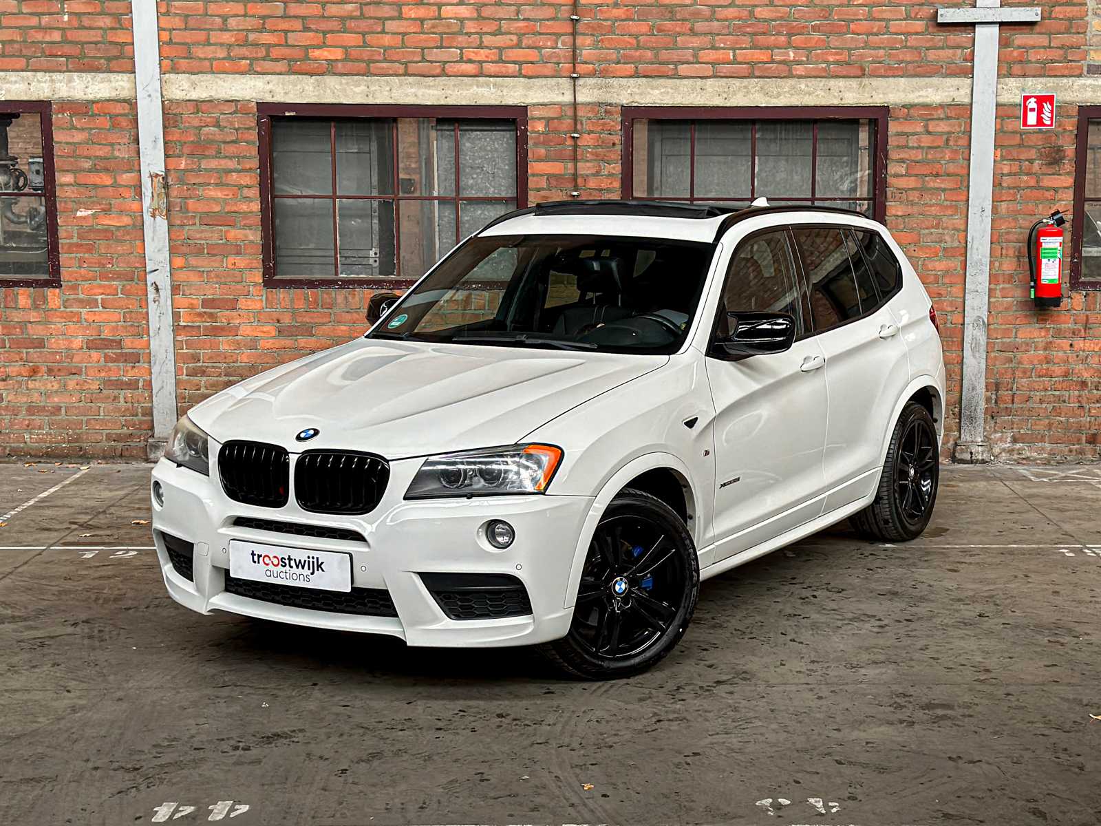 BMW X3 xDrive35i M-Sport High Executive 306pk 2011, J-570-DP