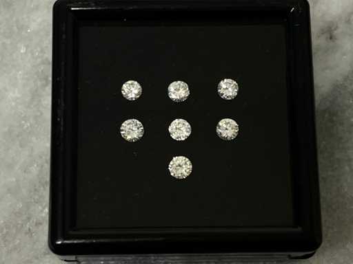 Diament naturalny diament o masie 1,01 karatu