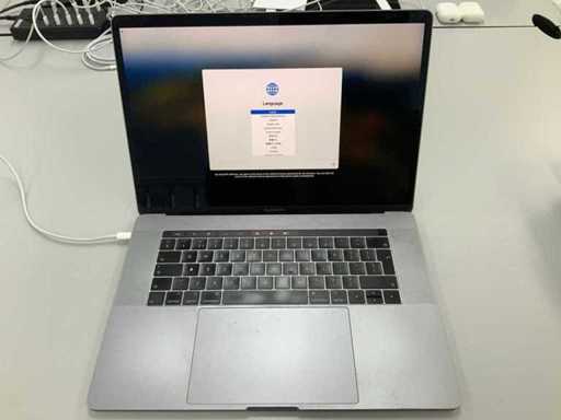 Apple A1990 MacBook Pro da 15 pollici MV921N/A