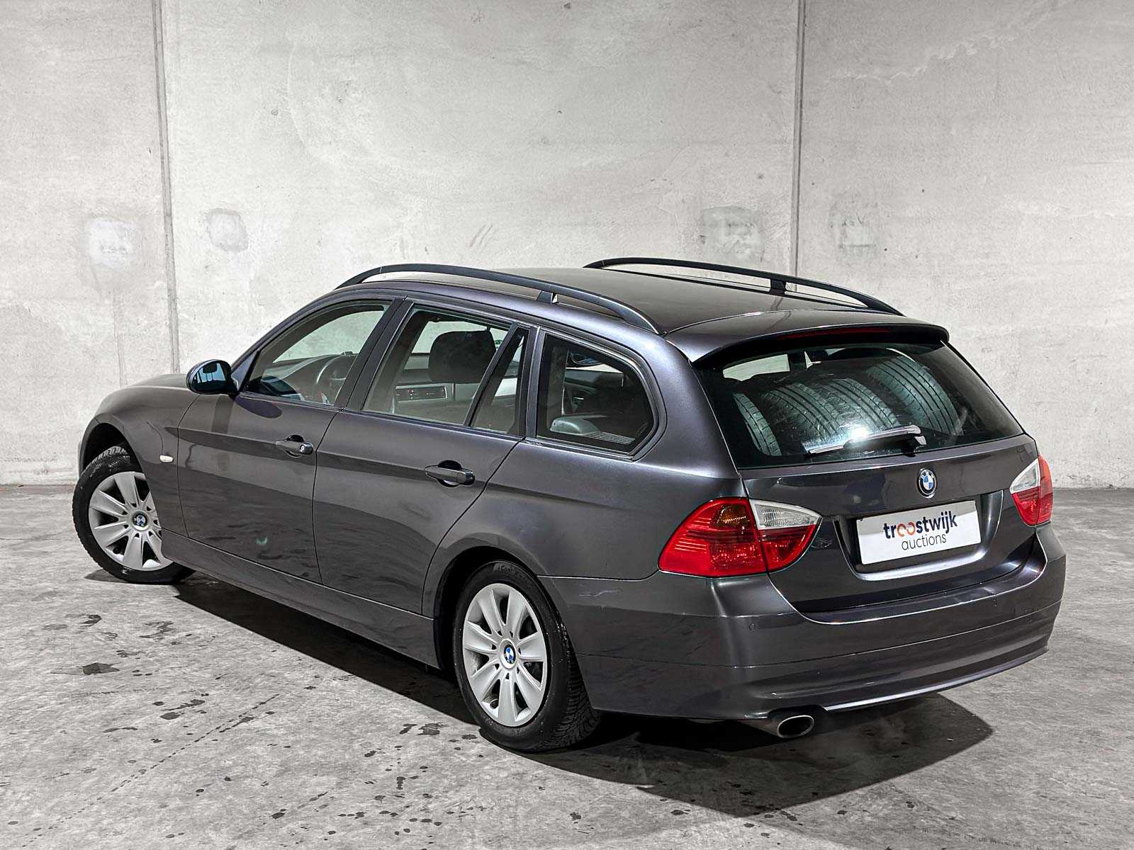 BMW 318i Touring High Executive 3-serie 141pk 2008, 22-HNJ-3 youngtimer