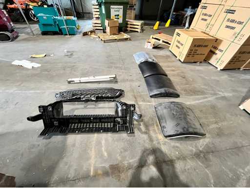 Partij auto en aanhangwagen onderdelen