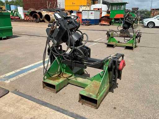 Hydraulic rod/tube manipulator (CW10)