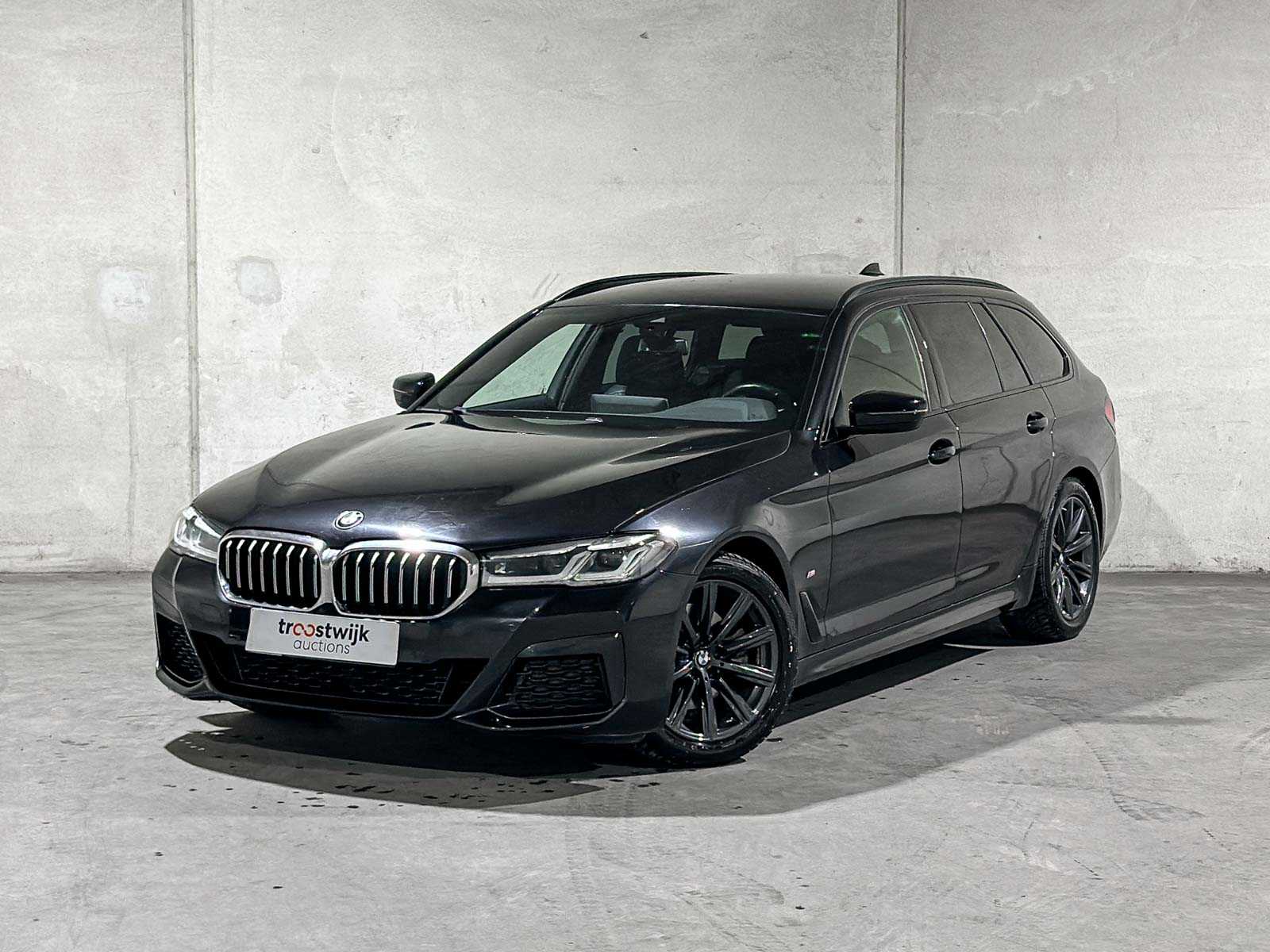 BMW 520i Touring High Executive Edition M-Sport 184pk 2021 (Origineel-NL) 5-Serie G31, L-194-JX