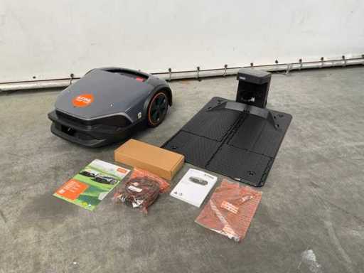 Stihl - iMOW 7 EVO - Robotic lawnmower