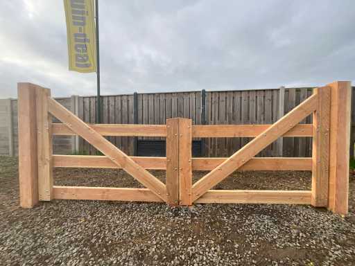 Double gate Douglas - 500x100 cm