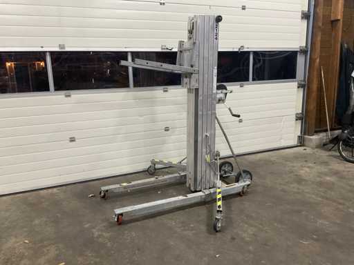 2017 Sumner 2124 Channel Elevator