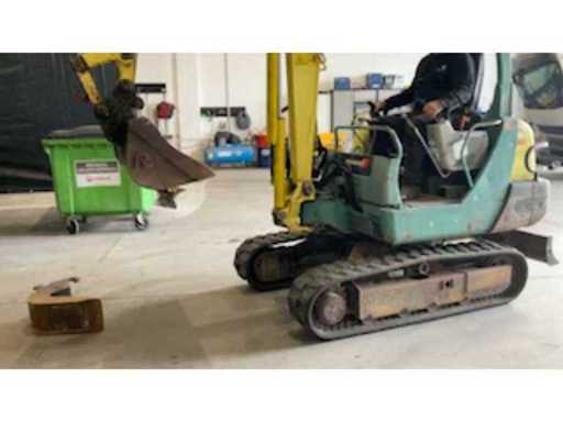 c56c8619-e168-4fa2-a04d-fcb93274d406.mp4