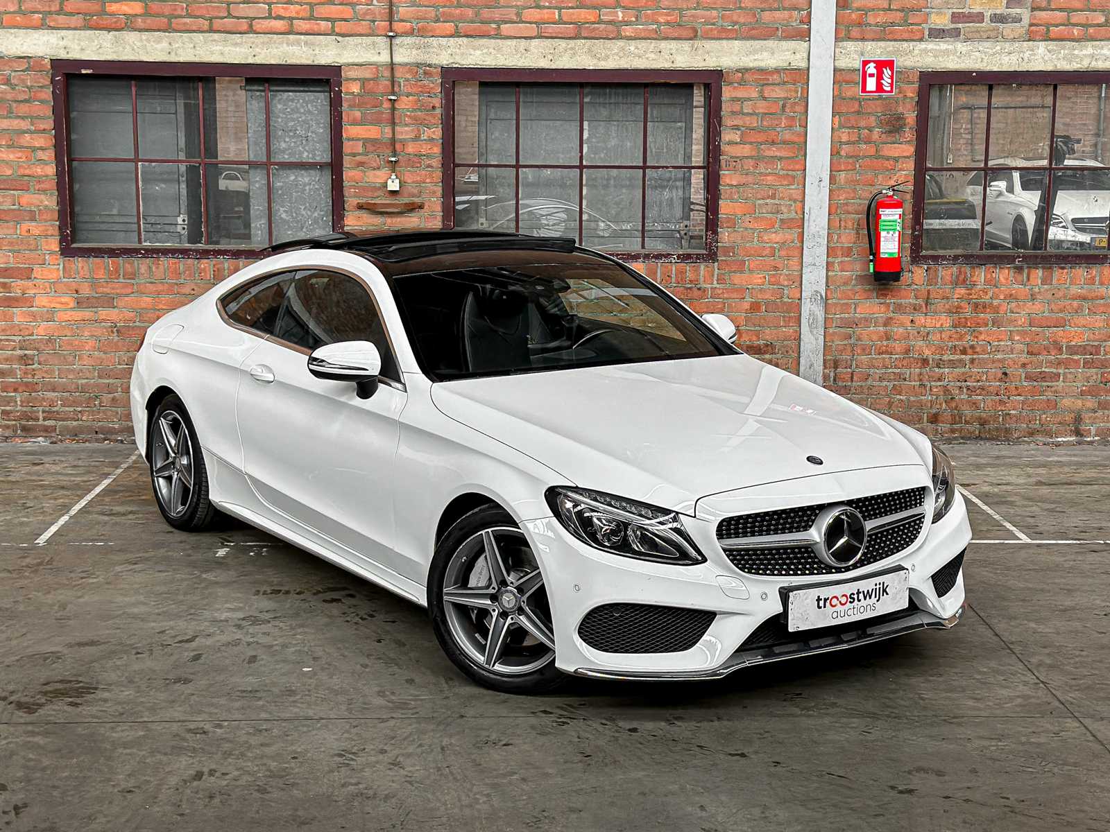 Mercedes-Benz C250 Edition 1 AMG-Line 211pk 2016 C-klasse Coupé, PT-406-T
