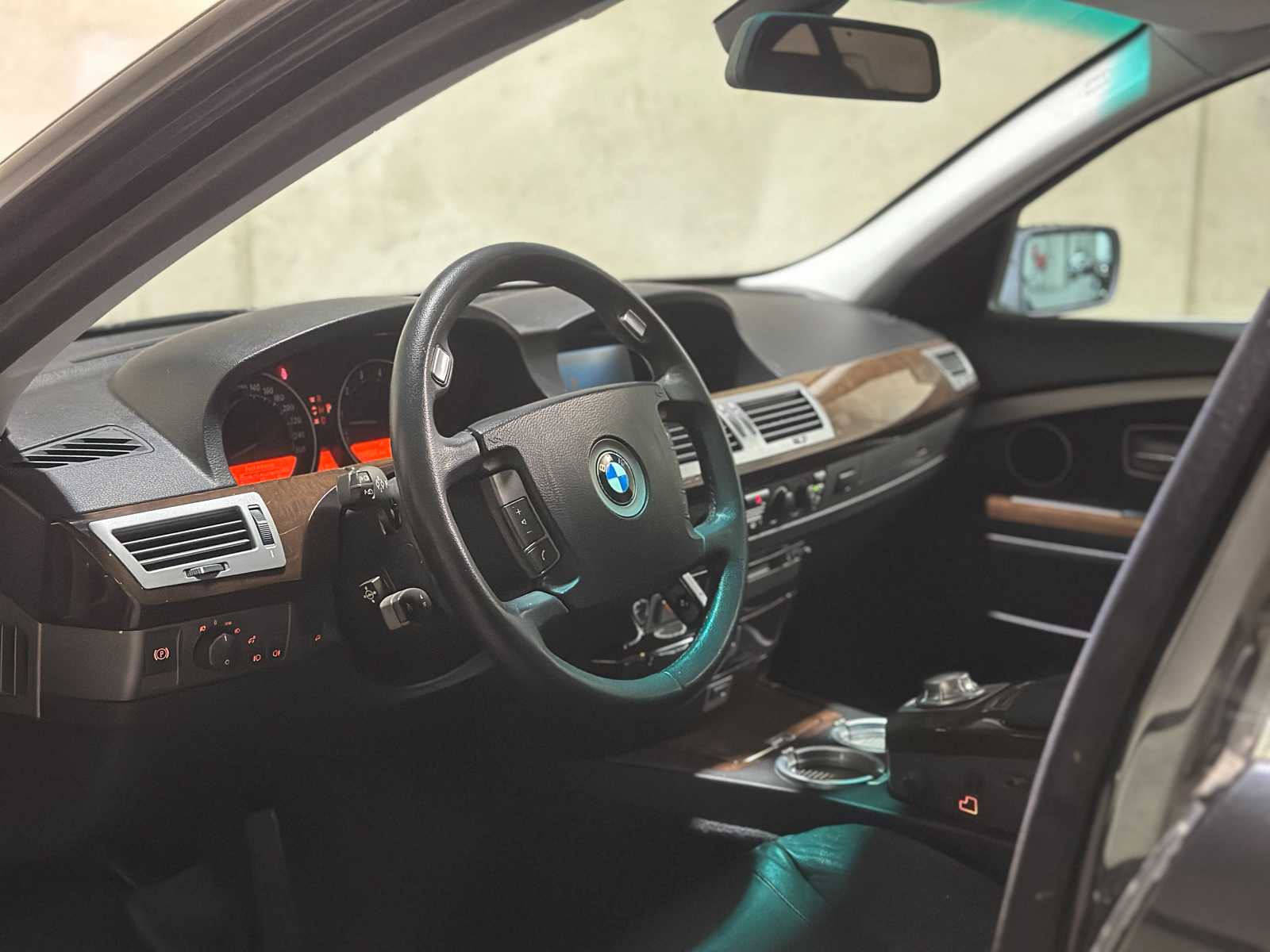 BMW 735i E65 3.6 V8 7-serie 272pk 2004 (Automaat), KFH-48-R 