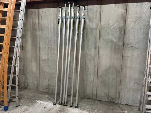 Set of ceiling supports